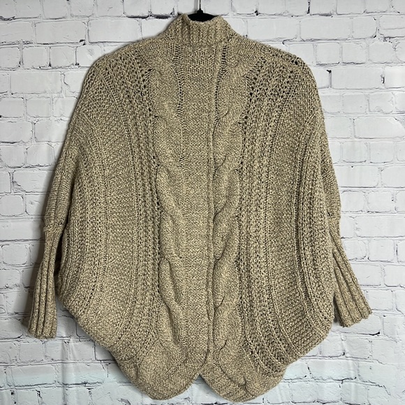 Cardigan (M/L) - Picture 9 of 9